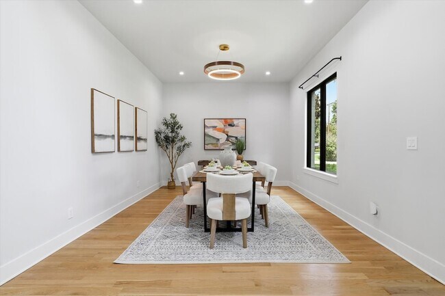 Building Photo - 13693 Peyton Dr