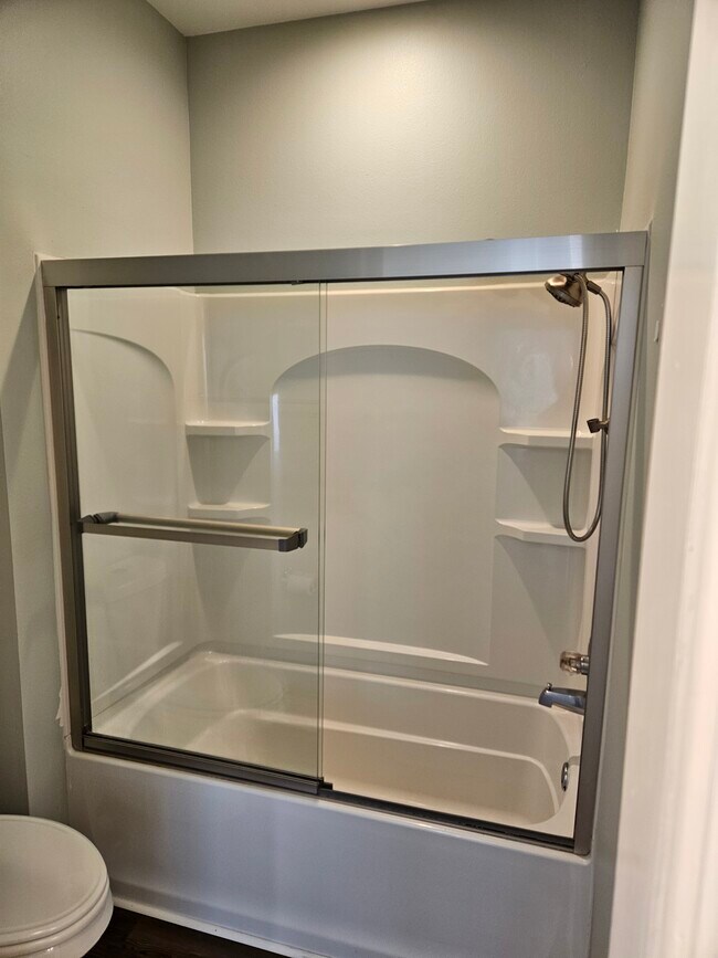 Building Photo - 102 Courthouse Dr