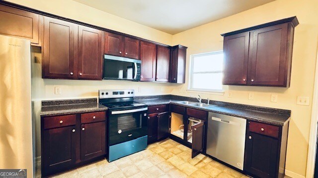 Building Photo - 606 Grenier Terrace NE