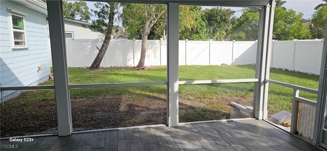 Building Photo - 1626 Grace Ave