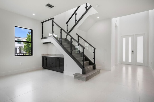 Building Photo - 12526 Solana Bay Cir