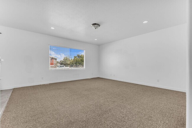 Building Photo - 4018 W 1200 S