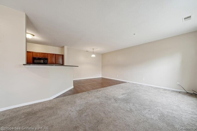 Building Photo - 29043 Cullen Dr