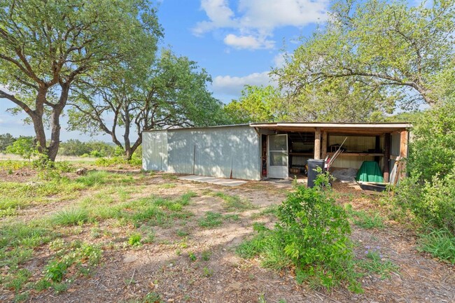 Building Photo - 330 Overlook Trail