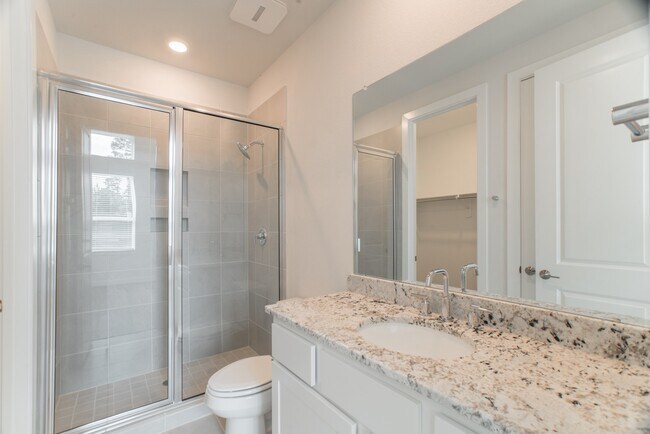 Building Photo - 11 Mariposa Wds Dr