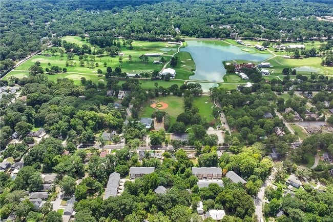 Building Photo - 1578 Lincoln Ave SE