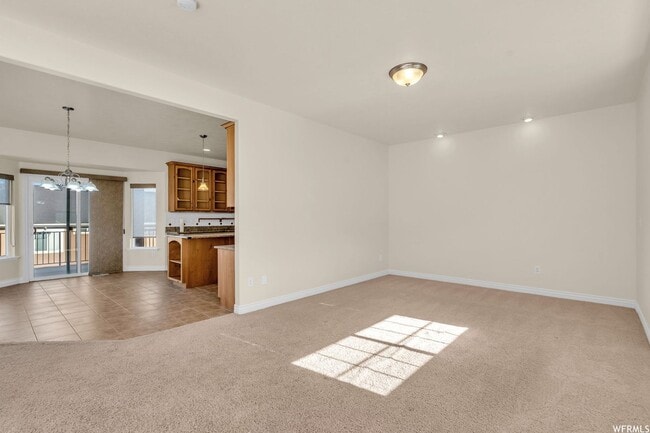 Building Photo - AMAZING 2 STORY HOME w/ 4 CAR GARAGE!