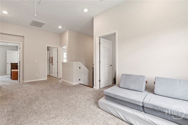 Building Photo - 216 Wexford Dr