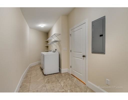 Building Photo - 49 Cook St