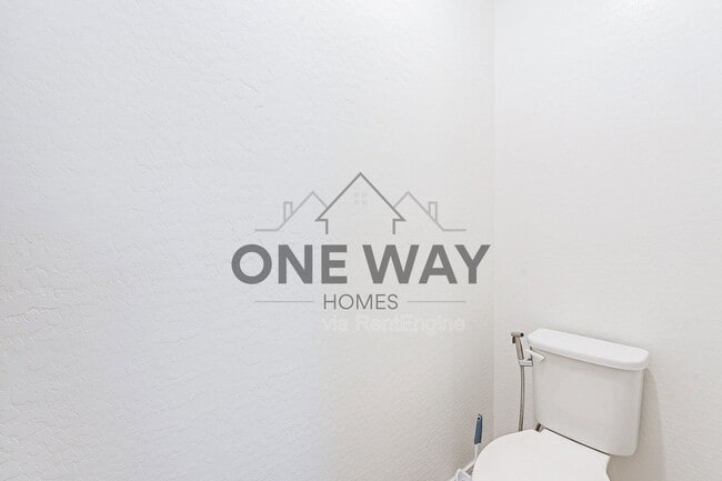 Building Photo - 9258 E Static Ave