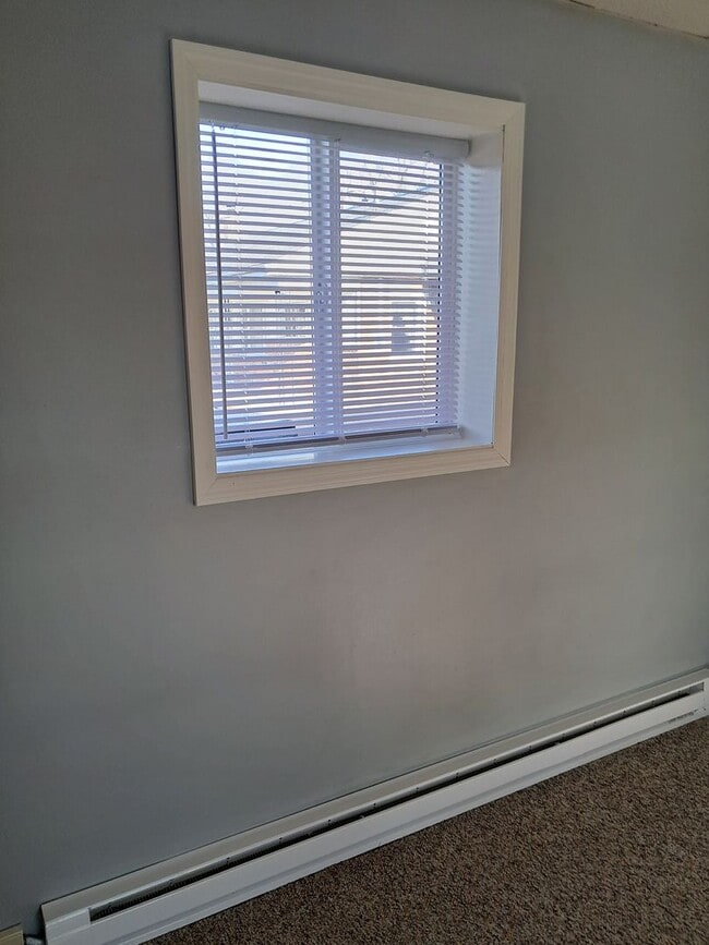 Building Photo - Frankfort Hwy- Fridley