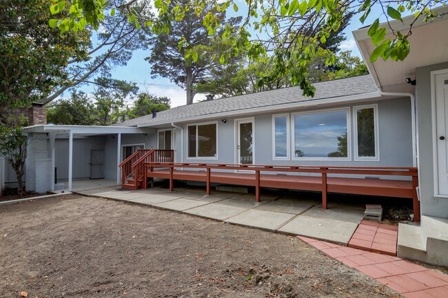 Building Photo - 3 Bed / 3 Bath + Bonus room pet friendly Millbrae home with pool on a 1/2 acre lot. YouTube tour!!