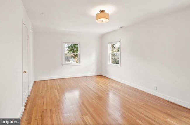 Building Photo - 4714 Upton St NW