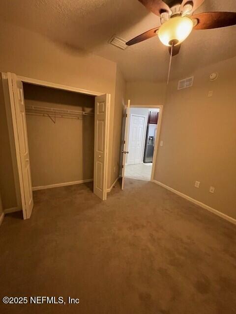 Building Photo - 8201 Green Parrot Rd
