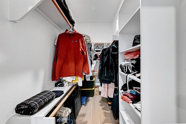 Building Photo - 4361 S Congress Ave