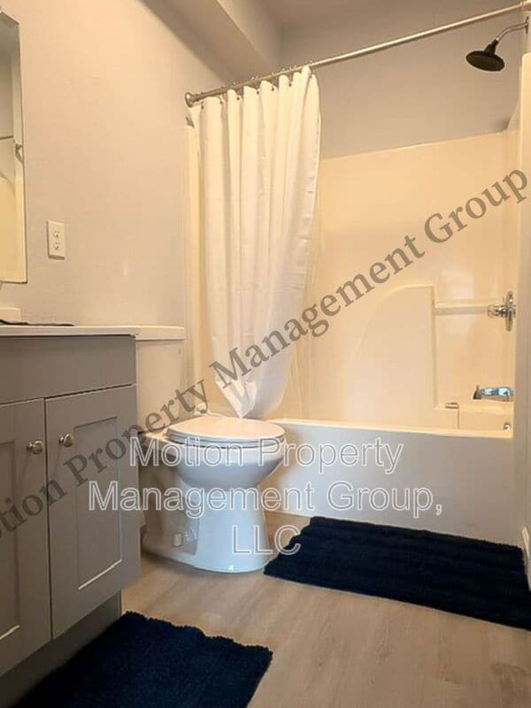 Building Photo - 6918 Northside Dr