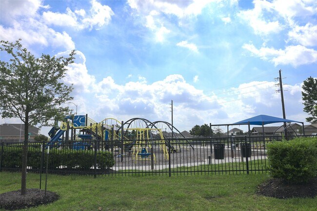 Building Photo - 7430 Clover Chase Dr
