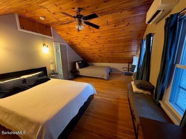 Bedroom 2 - 4 Pleasant St