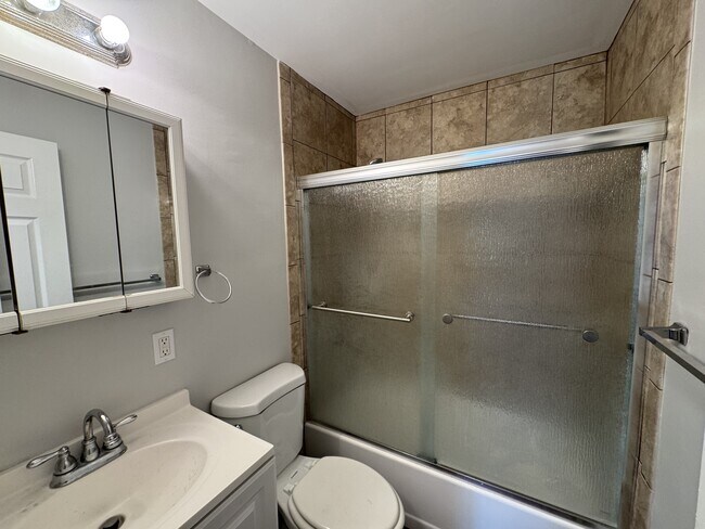 Building Photo - 716 Cranford Dr