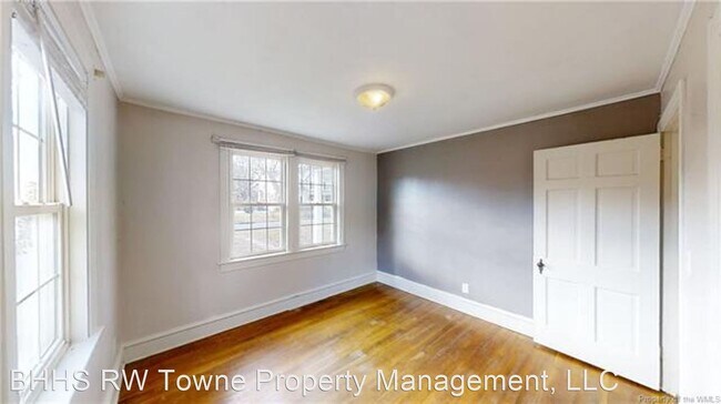 Building Photo - 3 br, 1 bath House - 4 Monument Drive