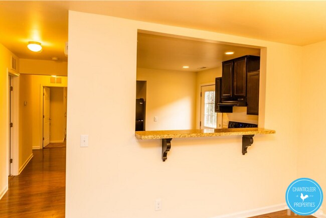 Building Photo - 917 Skinner Dr