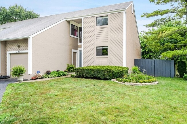 Primary Photo - 3021 Cranston Dr