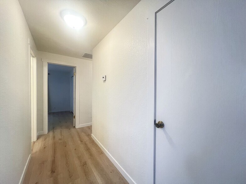 Building Photo - 2004 S Leadville Ave