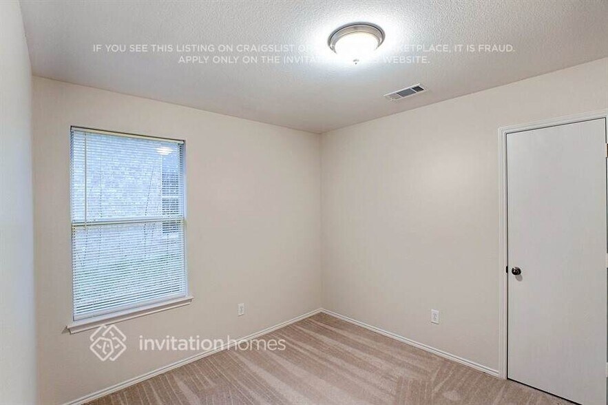 Building Photo - 4928 Stirrup Way