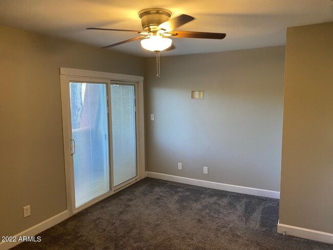 Building Photo - 520 E Weber Dr