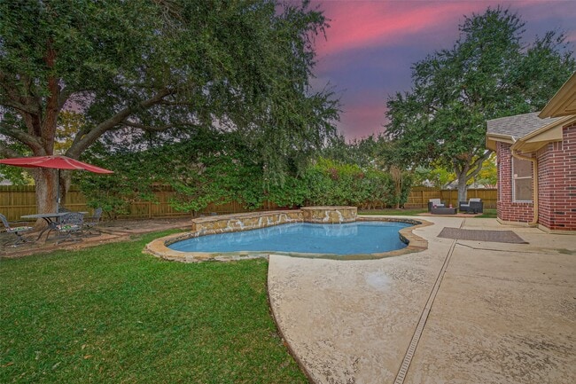 Building Photo - 7302 Foyer Cir