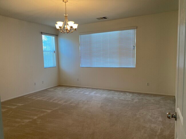 Building Photo - 14585 Westfield Ave