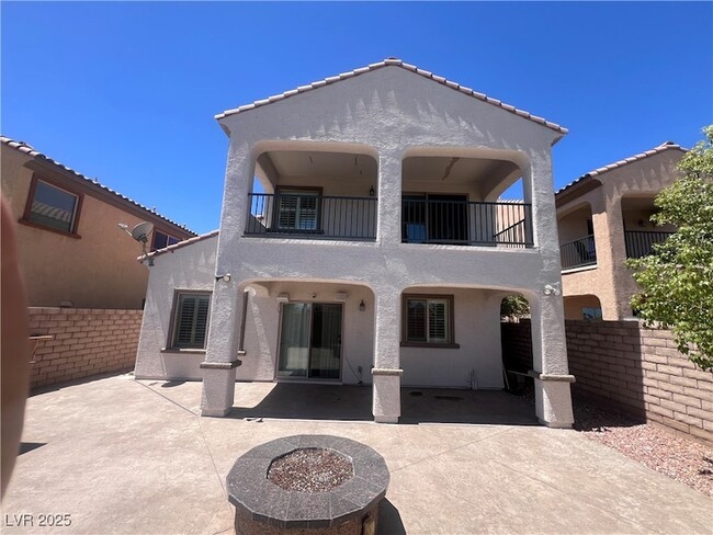 Building Photo - 1056 Calvia St