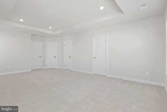 Building Photo - 3704 McLean Ave