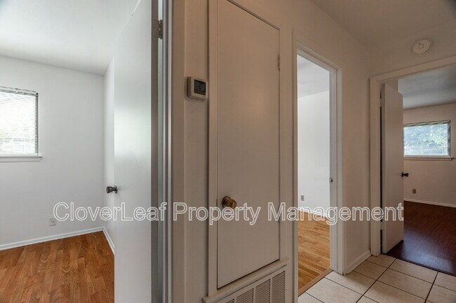 Building Photo - 7319 Deep Spring Dr
