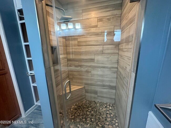 Building Photo - 820 3rd St N