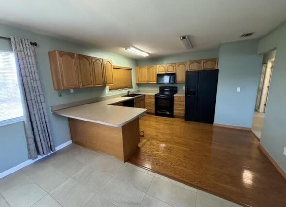 Building Photo - 632 SW Everett Ct