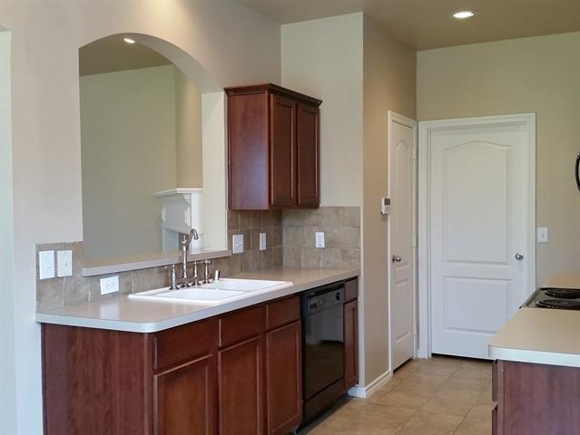 Building Photo - 806 Bens Dr