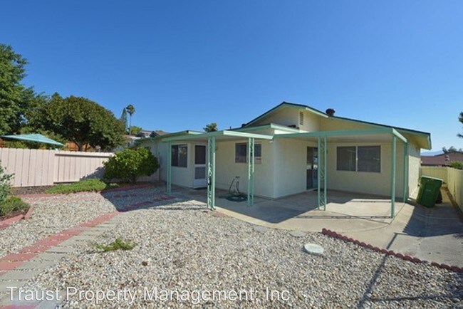 Building Photo - 2 br, 1 bath House - 1655 Peacock Blvd.