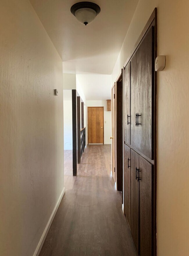 Building Photo - Single Story Country Home in Tres Pinos, Ca