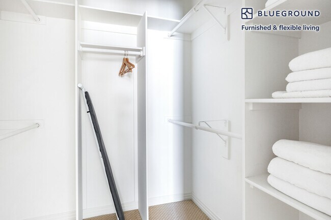 Building Photo - 8040 W Manchester Ave