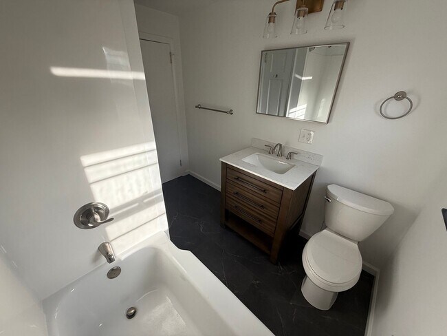 Building Photo - Two Bedroom Duplex Located Just Blocks from Downtown - No Students Permitted