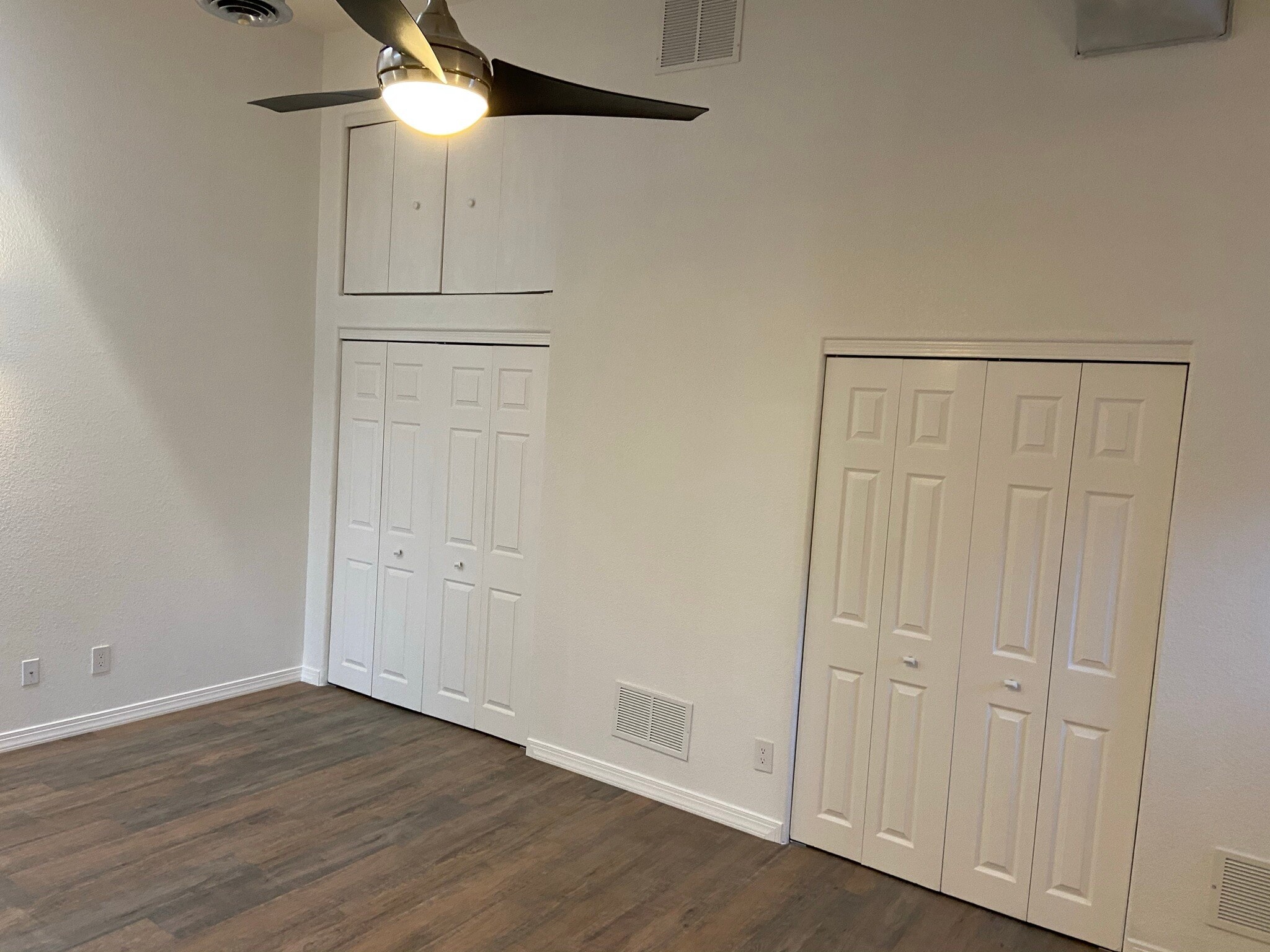 Building Photo - 325 S Union Ave