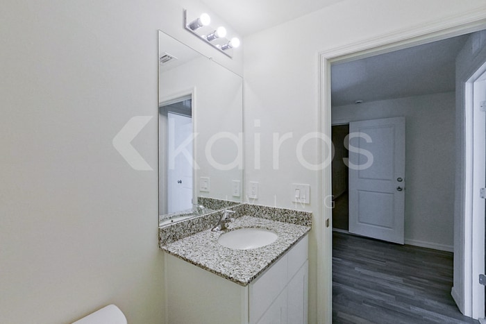 Building Photo - 4020 Garden Blvd