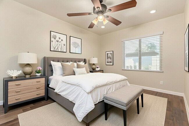 Building Photo - 1318 E Culver St