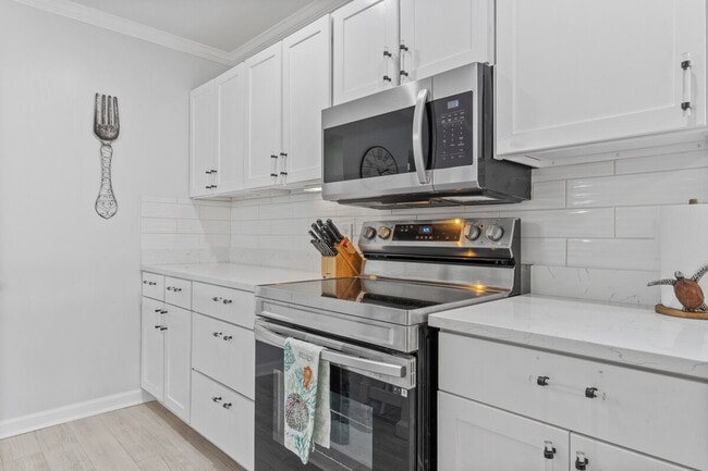 Building Photo - 139 Brady Dr