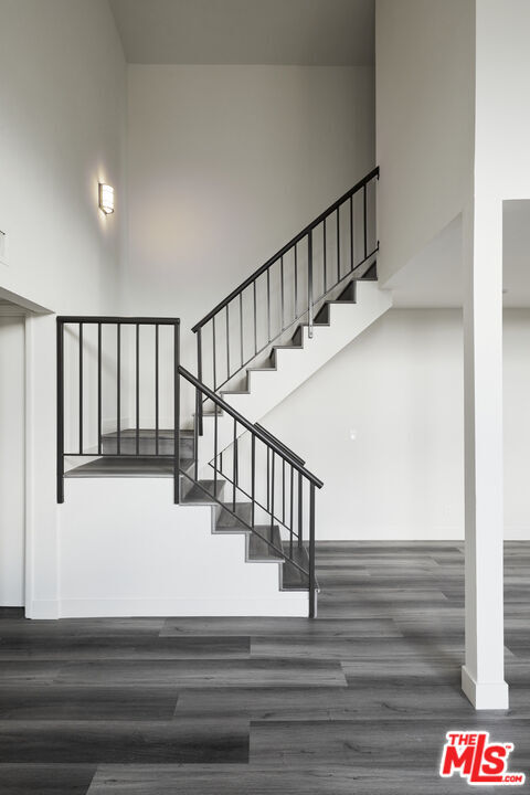 Building Photo - 6212 Fulton Ave