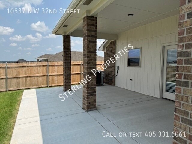 Building Photo - 10537 NW 32nd St