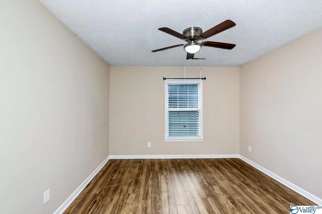 Building Photo - 13010 Coys Dr SE