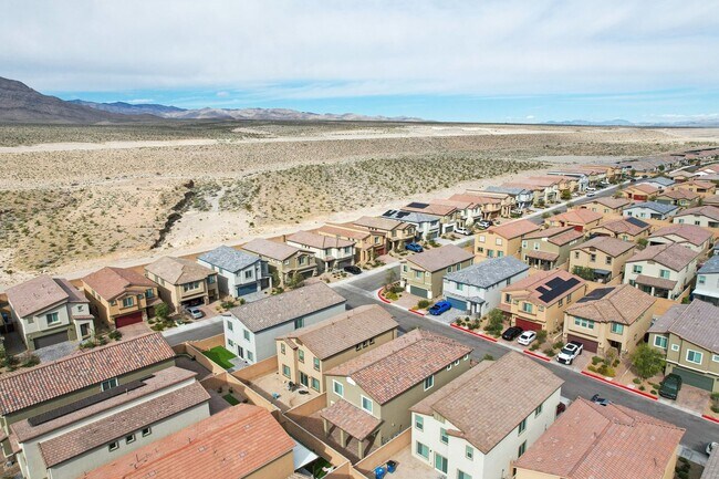 Building Photo - 10971 Meridian Flds Ave