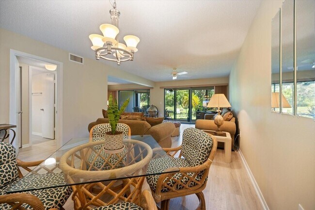 Building Photo - 898 Bird Bay Way
